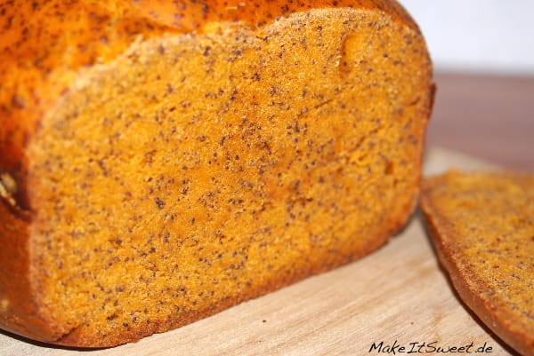 Tomaten Mohn Brot Brotbackautomat Rezept BBA schnell einfach