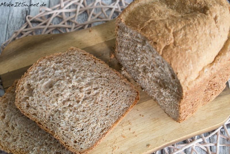 Einfaches Joghurtbrot mit Kleie Brotbackautomat 2 Einfaches Joghurtbrot mit Kleie Brotbackautomat - Joghurt Weizenkleie Brot aus dem Brotbackautomat BBA Rezept