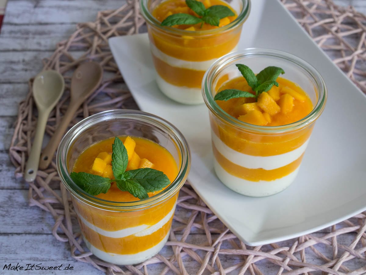 Mangodessert mit Quark