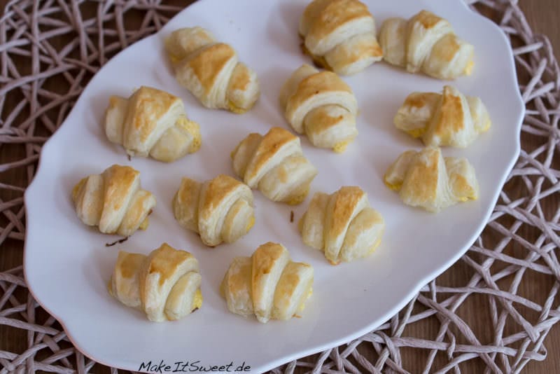 Mini Kürbis-Taschen mit Butternut-Kürbis Rezept 4 Mini Kürbis-Taschen mit Butternut-Kürbis Rezept - Butternut Kuerbis Haeppchen Fingerfood Taschen Zwiebeln Knoblauch Party Partyfood