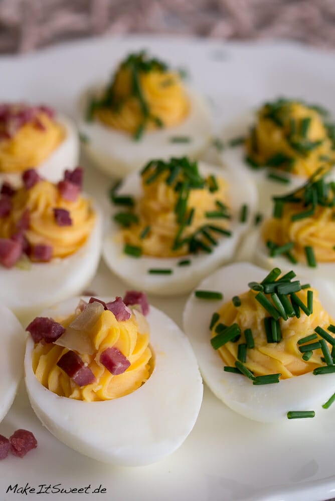 Gefüllte Eier mit Schnittlauch oder Speck - MakeItSweet