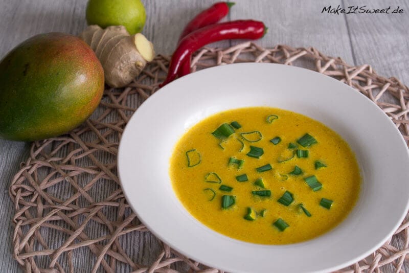 Scharfe Mango-Karotten-Suppe mit Kokos 2 Scharfe Mango-Karotten-Suppe mit Kokos - Mango Karotten Suppe Rezept mit Ingwer Kokosmilch 3