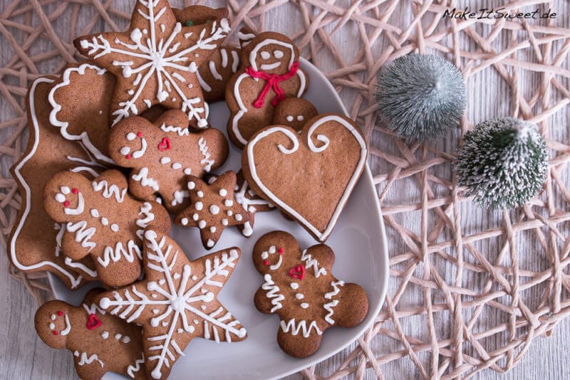 Einfacher Lebkuchen zum Ausstechen 2 Einfacher Lebkuchen zum Ausstechen - Selbstgemachter Lebkuchen Rezept einfach Weihnachten 3
