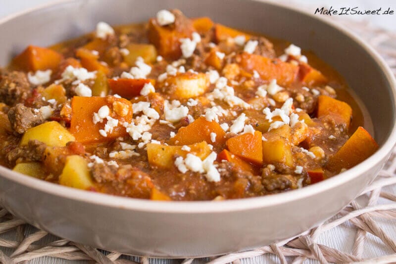 Kürbis-Hackfleisch-Pfanne mit Feta und Kartoffeln 2 Kürbis-Hackfleisch-Pfanne mit Feta und Kartoffeln - Kuerbis Hackfleisch Pfanne Feta Rezept schnell einfach 2